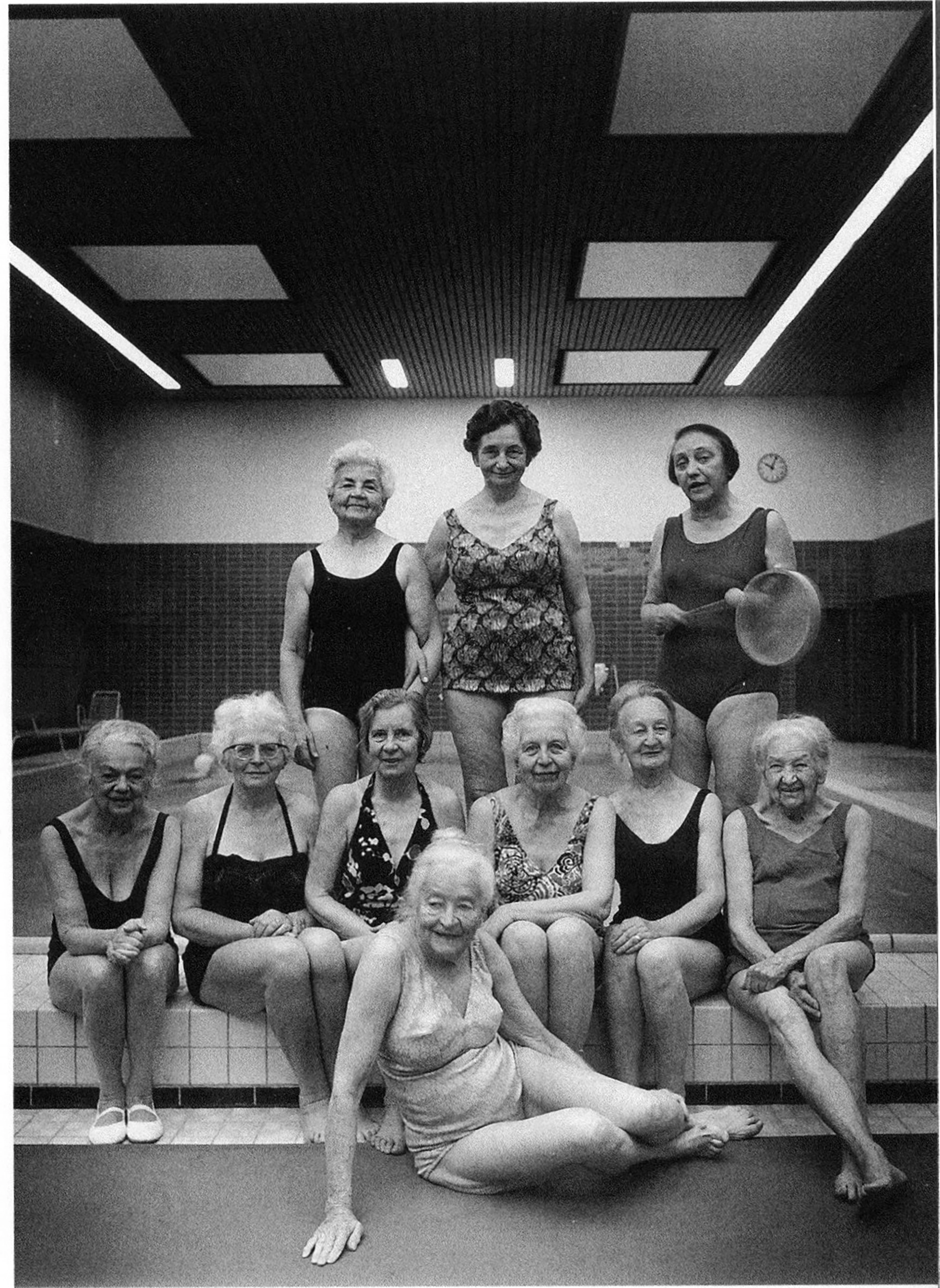 Joachim Giesel, Gymnastics group in the retirement home, 1979.